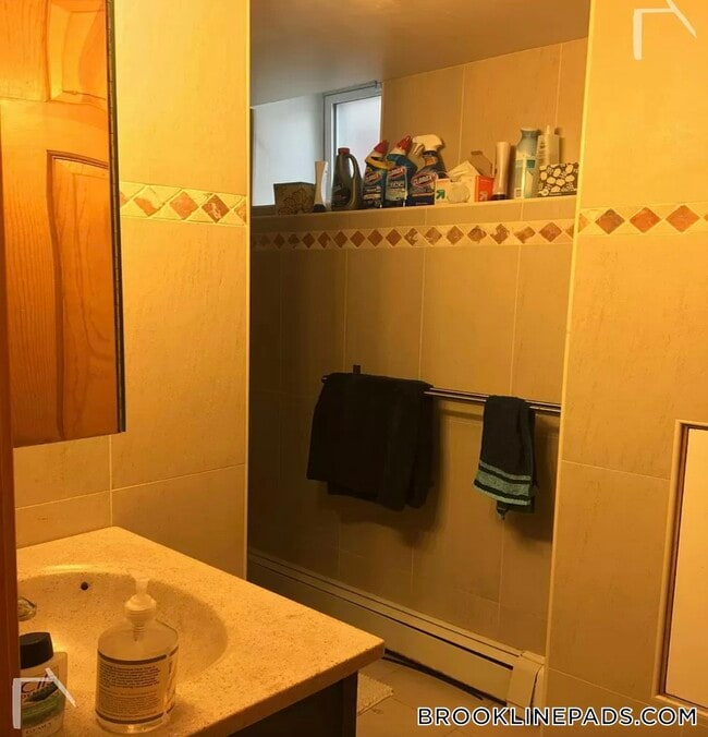 Foto del edificio - 94 Pleasant St