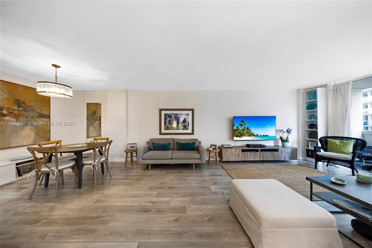 Foto principal - 800 West Ave