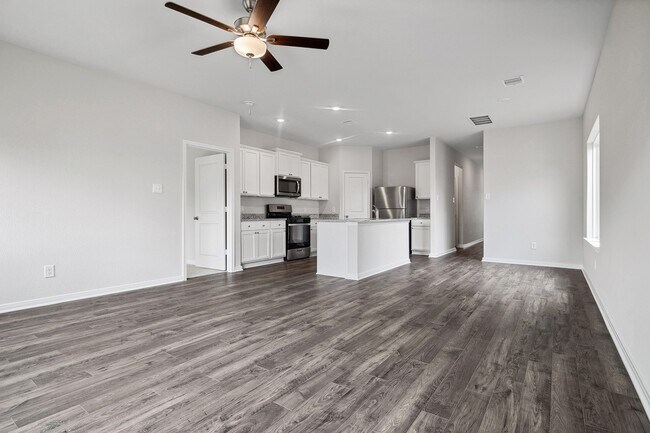 Building Photo - 21632 Lotus Elm St