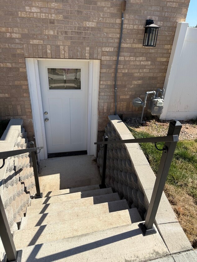 Foto principal - 1342 Hillsboro Dr