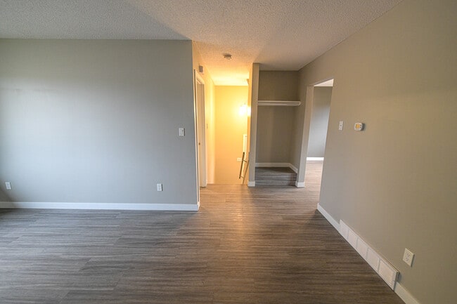 Building Photo - 9319-93109 109 Ave