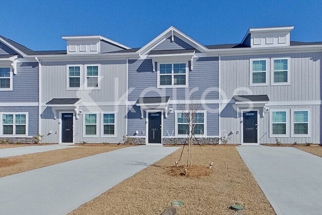 Building Photo - 2091 Banyon Cir