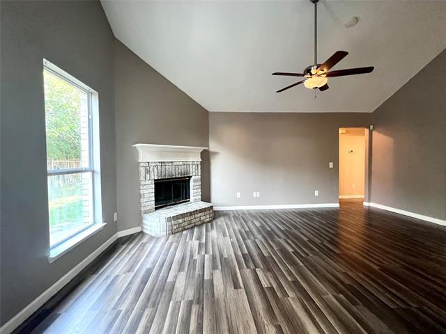 Building Photo - 118 S Rustic Trail