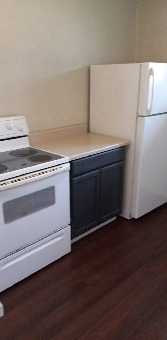 Building Photo - Duplex