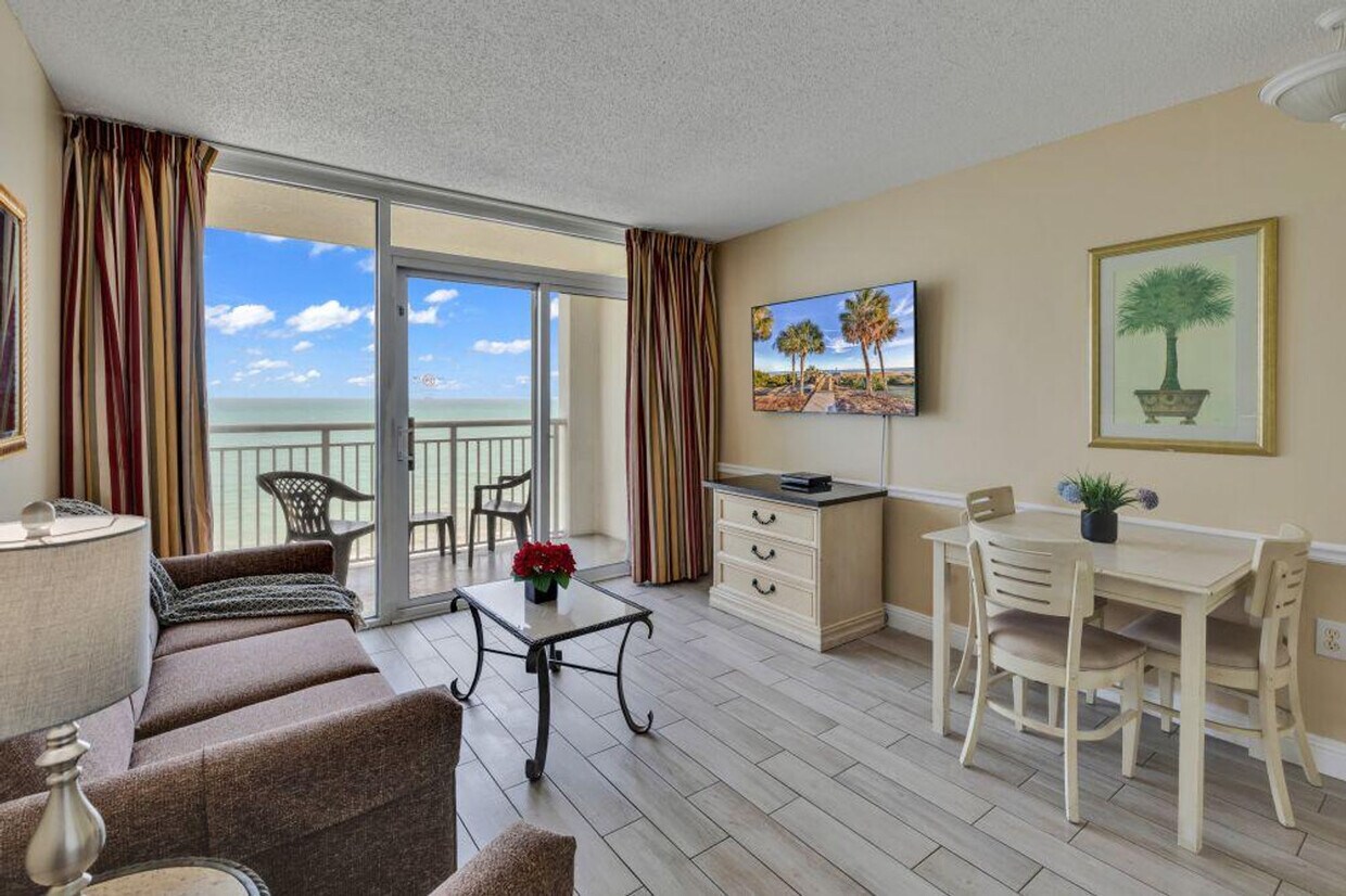 Foto principal - 2000 N Ocean Blvd