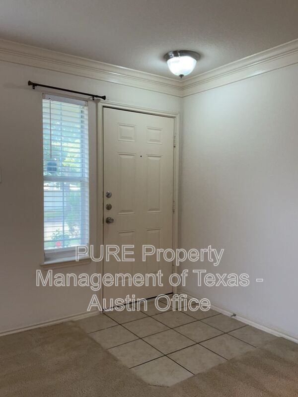 Foto del edificio - 1525 Davis Mountain Loop