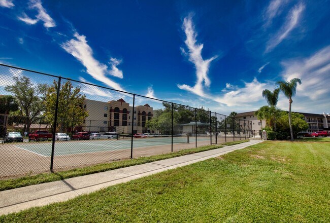 Foto del edificio - Annual Unfurnished 2 Bedroom 2 Bathroom Co...