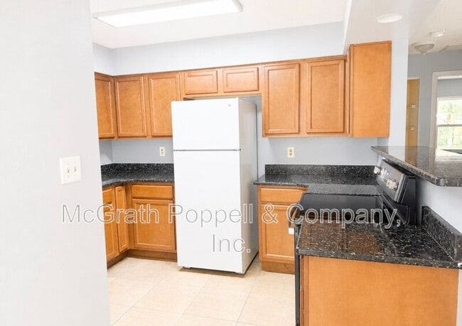 Foto del edificio - 7702 Chase Rd