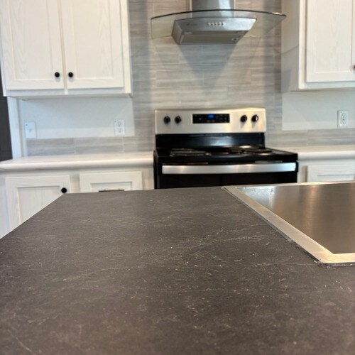 Building Photo - 235 Sycamore Loop