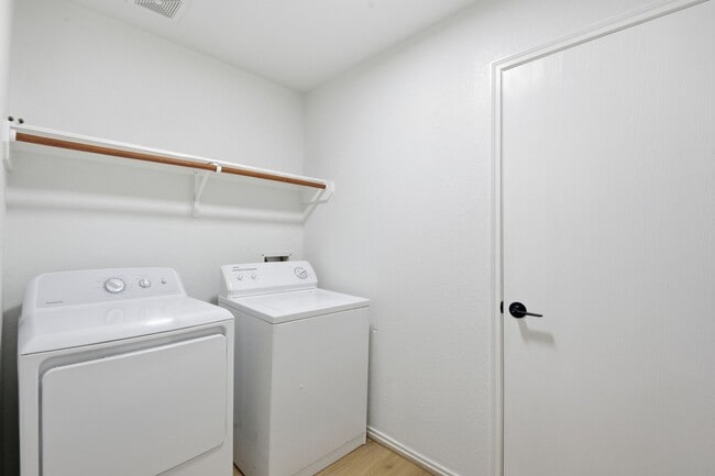 Building Photo - 20615 Moonrise River Ln