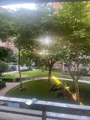 Foto del edificio - 575 Grand St