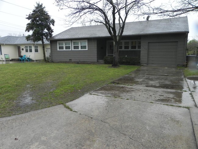 Foto del edificio - 3542 S Jamestown Ave