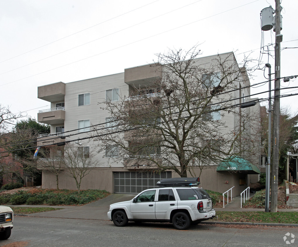 Foto principal - 4405 Linden Ave N
