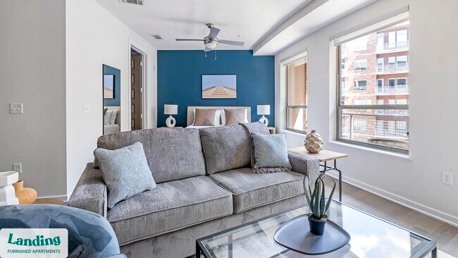 Building Photo - 825 Usener St