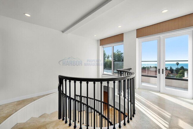 Foto del edificio - Palos Verdes Estates luxury home is now av...