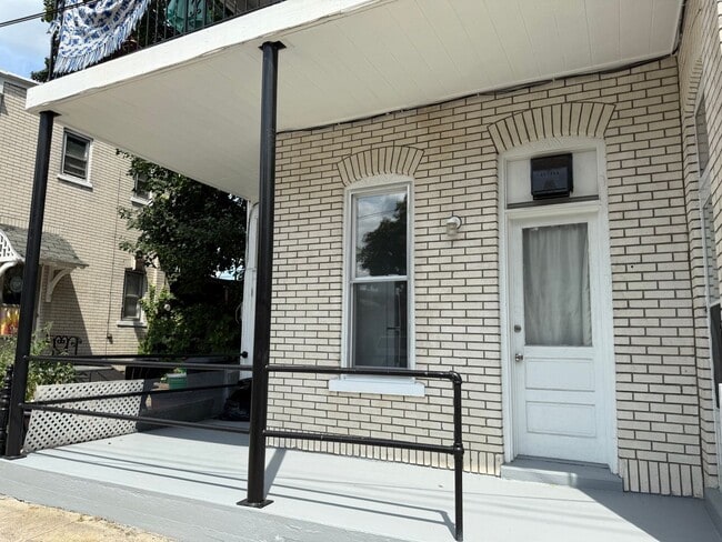 Foto del edificio - 1149 W Turner St