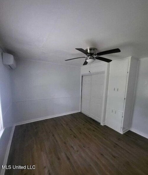 Photo - 1727 Dixie Dr House