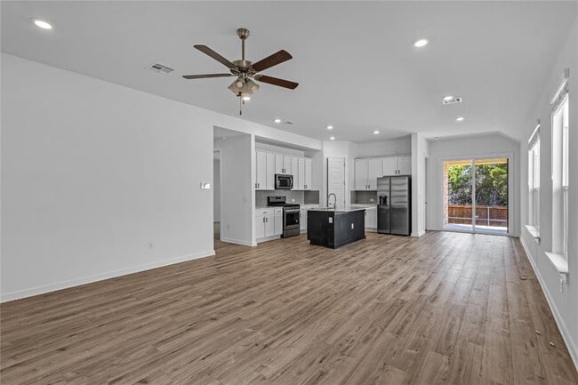 Foto del edificio - 1925 Ruger Pass