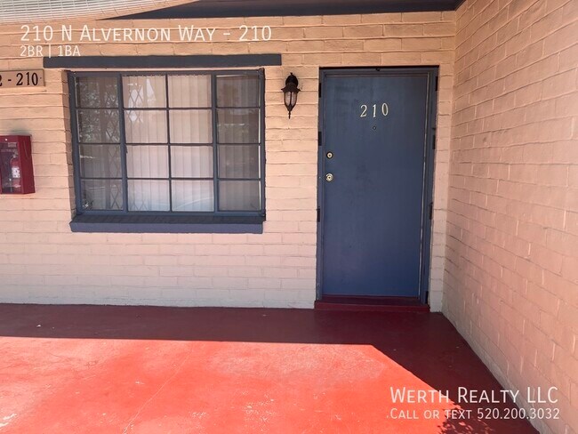 Building Photo - 2 Bedroom with large fenced yard