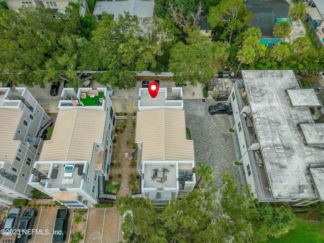 Building Photo - 339 Ahern St