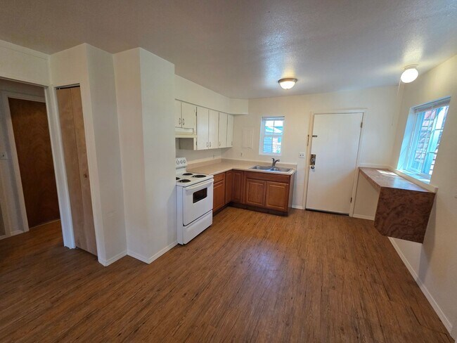 Foto del edificio - 2 Bed 1 Bath on Diamond Lake Secondary Lot
