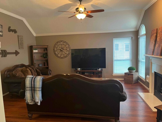Building Photo - 8207 Fairgrove Park Ct