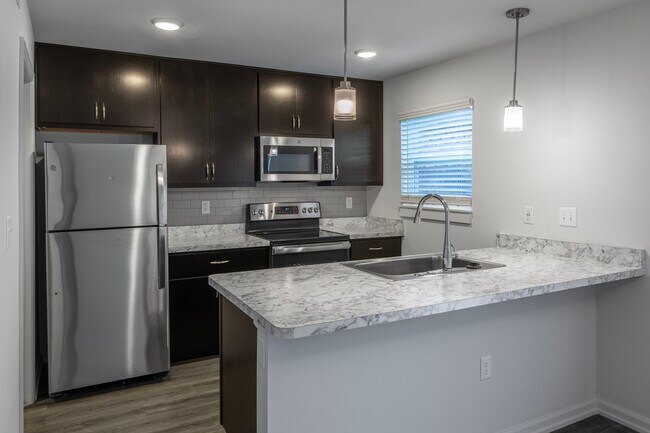 Foto del edificio - Versailles Village