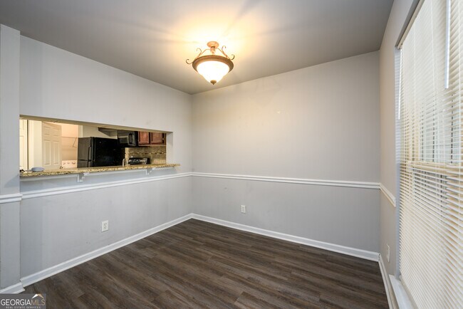 Foto del edificio - 4363 Thunderfork Ln
