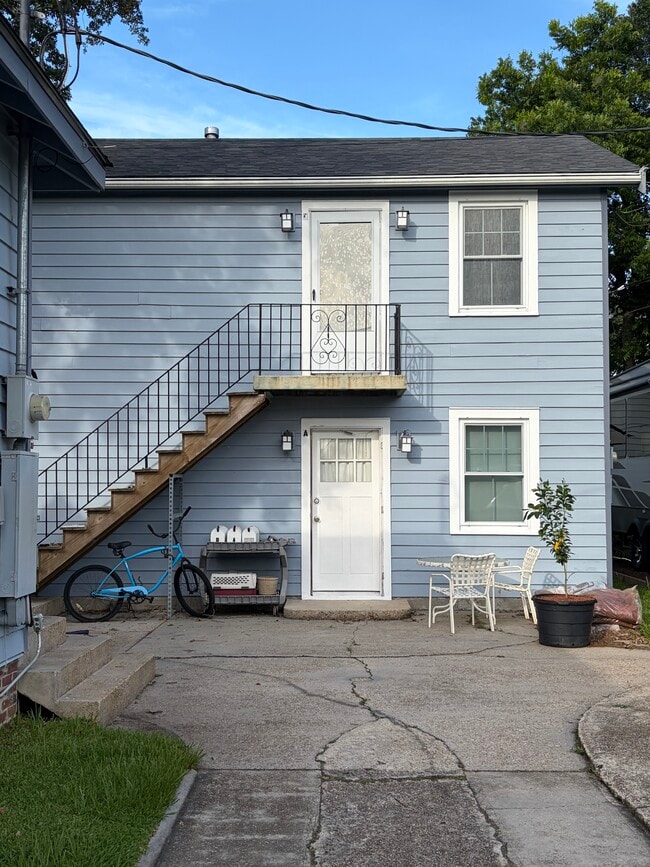 Building Photo - 741 Newman Ave