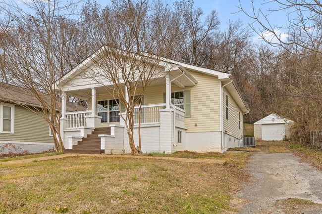 Building Photo - 419 W Bell Ave