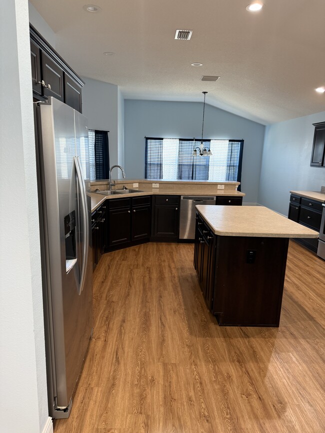 Foto del edificio - 2434 Dividing Creek Path