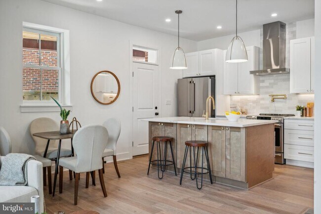 Foto del edificio - 1614 Kilbourne Pl NW