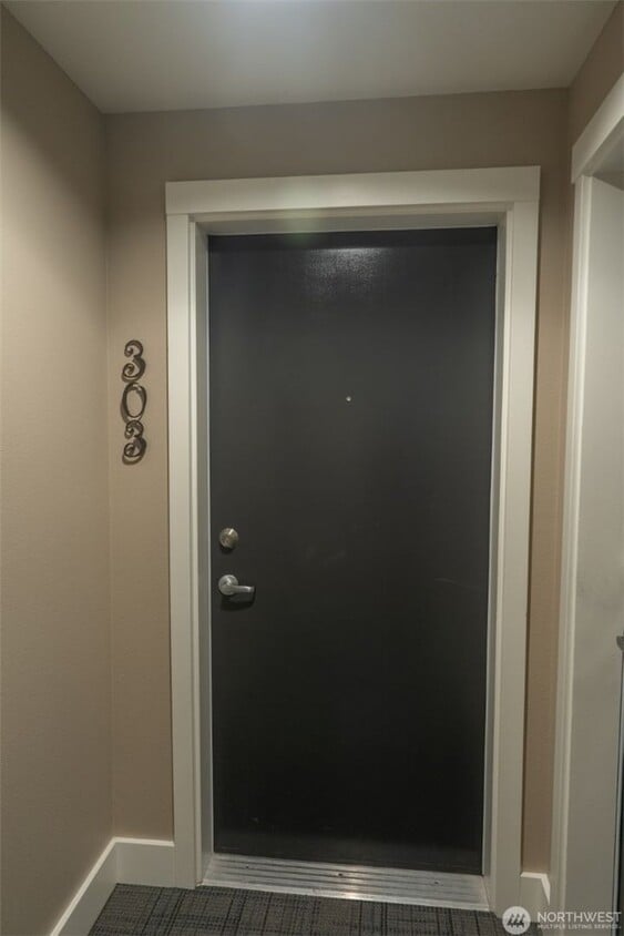 Primary Photo - 2Bd/2Ba Seattle Condo