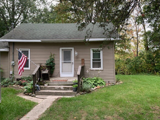 Primary Photo - 302 S West St