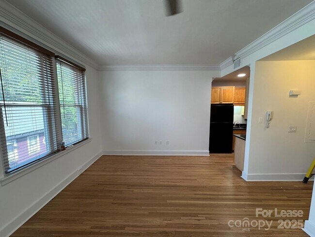 Foto del edificio - 515 N Church St