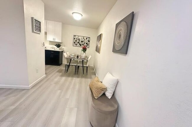 Foto del edificio - 1730 Halford Ave