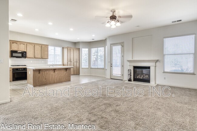 Foto del edificio - 2261 Silverlace Pl