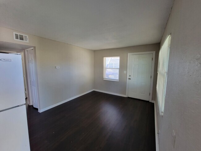 Foto del edificio - 6255 65th Ct N