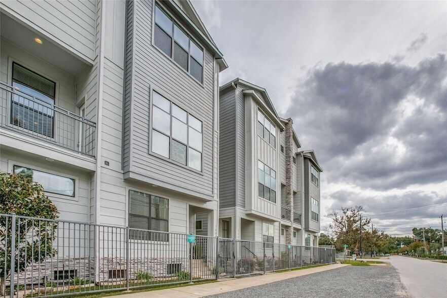 Foto principal - 1508 Beall St
