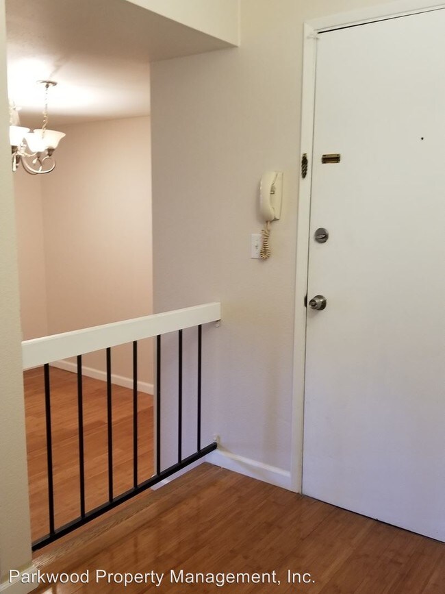 Building Photo - 8613 Zircon Dr SW