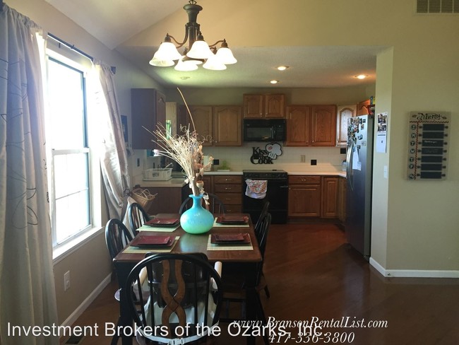 Building Photo - 4 br, 3 bath House - 1813 Boswell Avenue