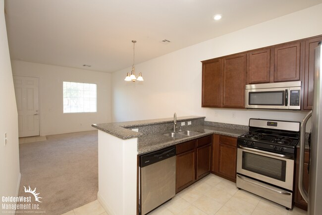 Foto del edificio - Charming 2Bdm 2Ba Townhome in Centennial H...
