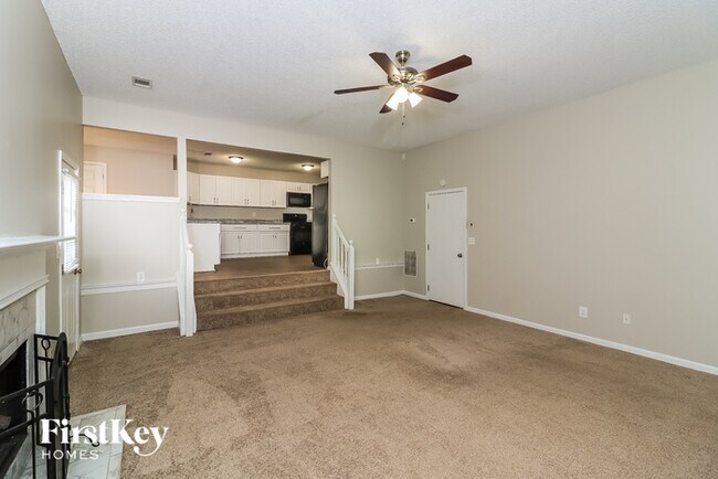 Building Photo - 3620 Broken Arrow Ct