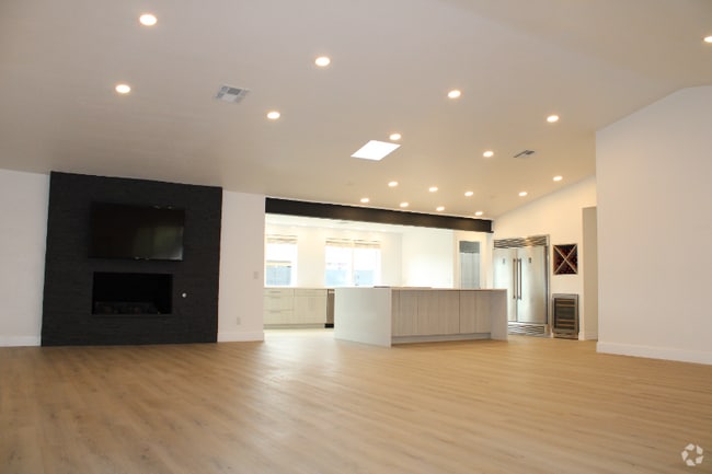 Building Photo - 3318 N 85th St