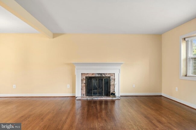 Building Photo - 1726 Baldwin Dr