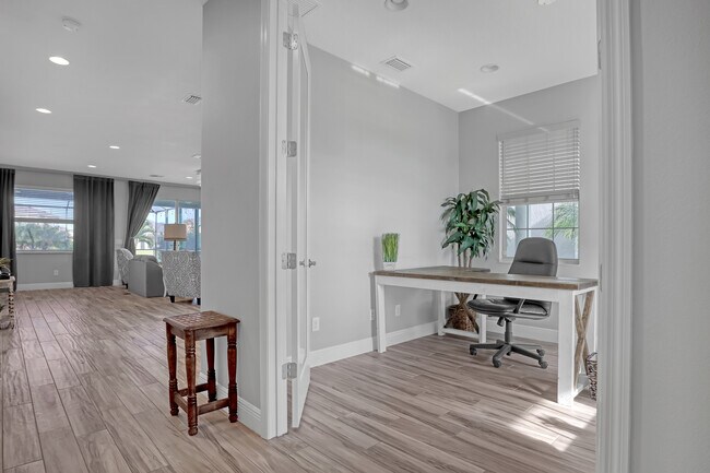 Building Photo - 2811 Casterton Dr
