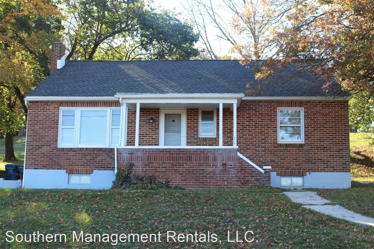 Primary Photo - 3 br, 1 bath House - 2063 Cemetery Road
