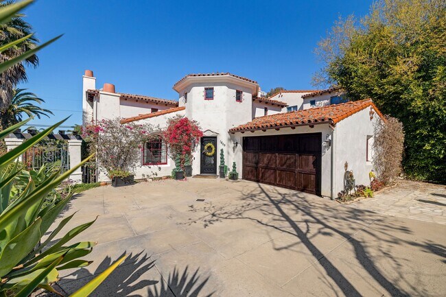 Foto del edificio - 1809 Palos Verdes Dr W