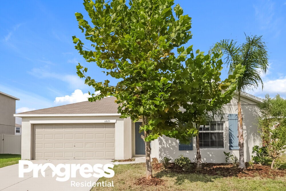 Foto principal - 6825 Hazelnut Spice Dr