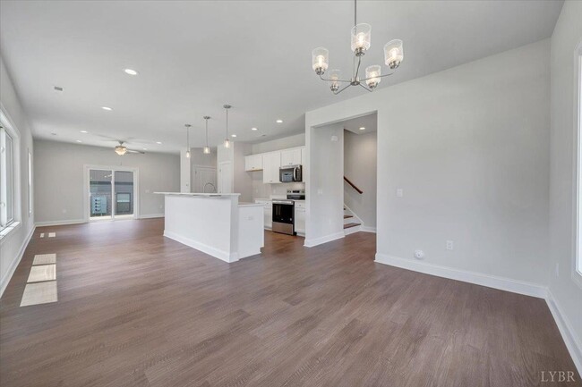 Building Photo - 84 Shotman Rd